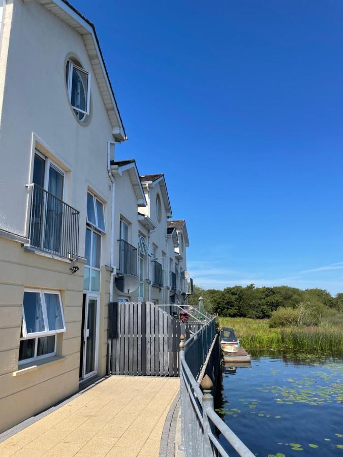 Five Bedroom Waterfront House Carrick-on-Shannon Exterior photo